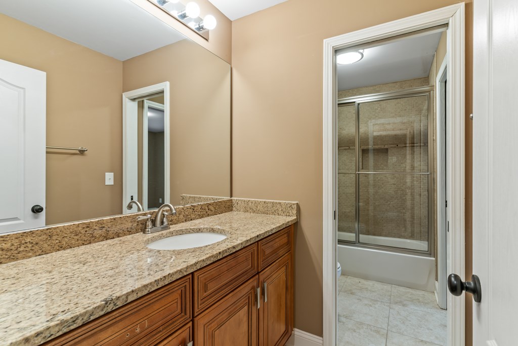 3184 Saint Andrews Way