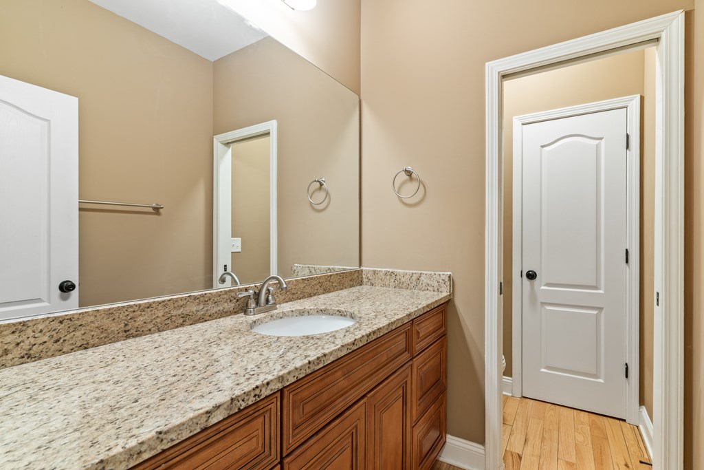 3184 Saint Andrews Way