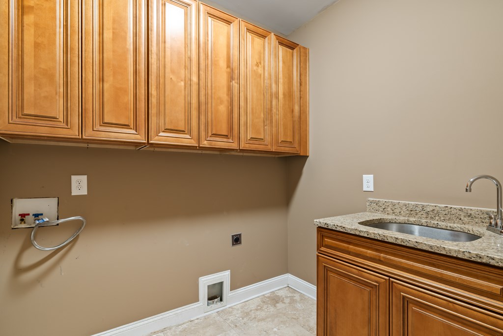 3184 Saint Andrews Way