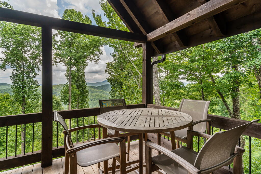967 River Bend Lane