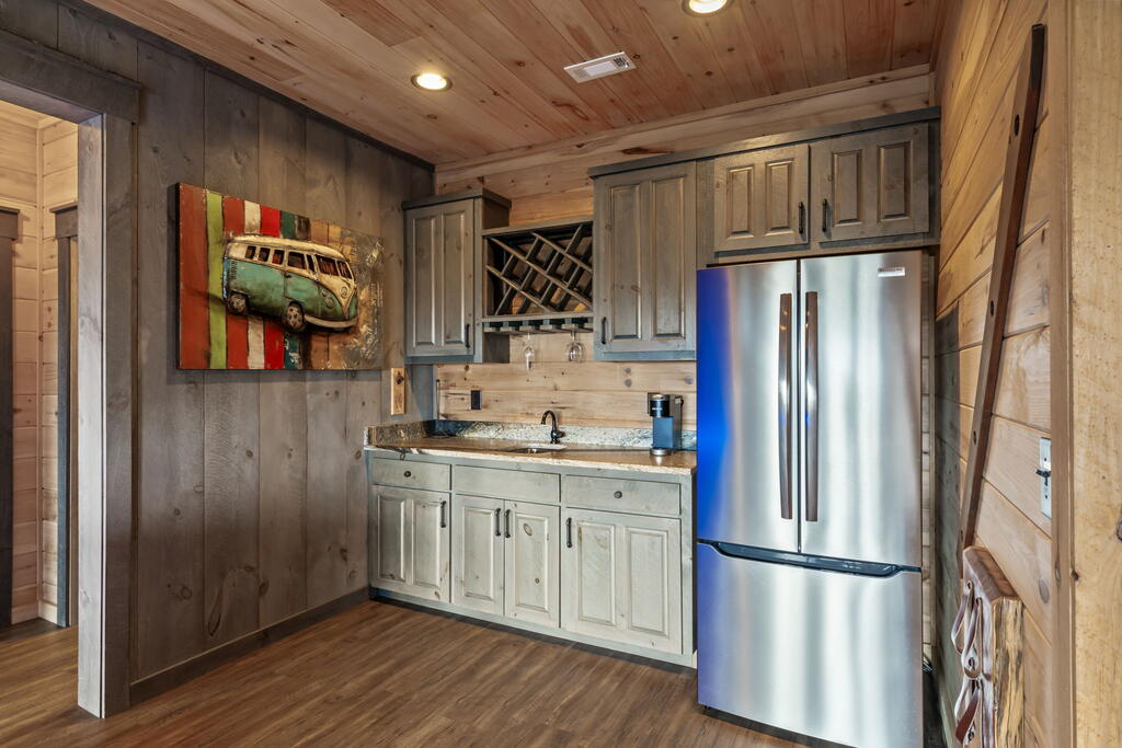 967 River Bend Lane
