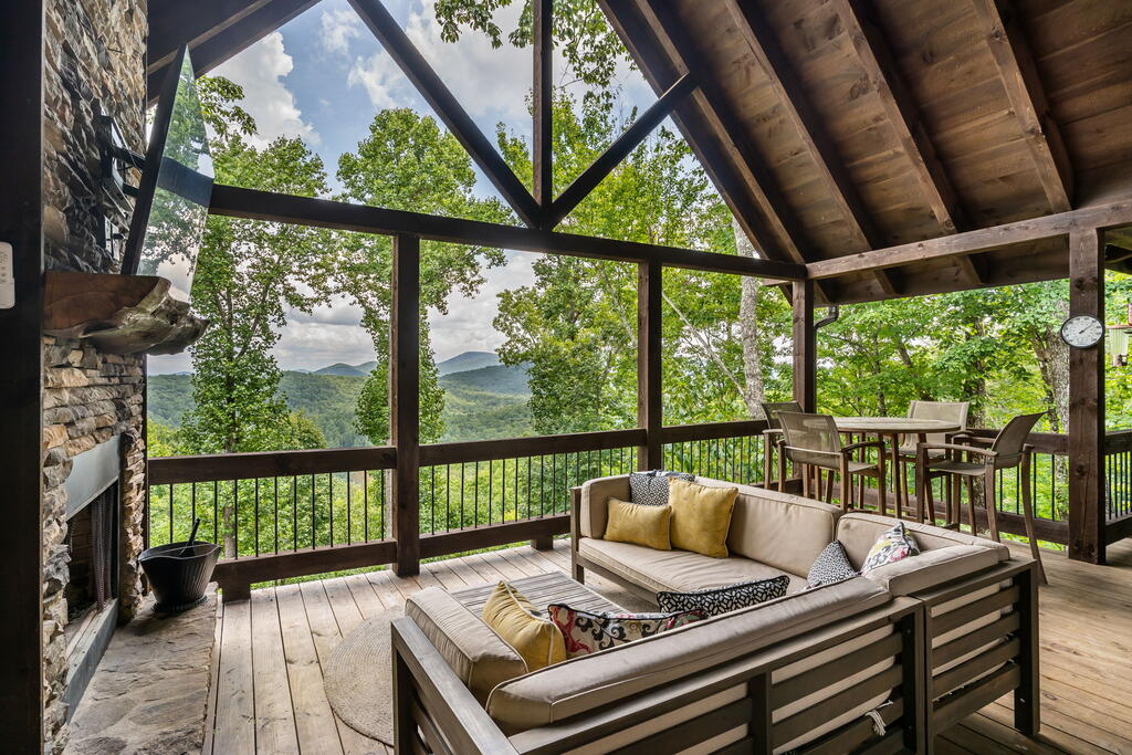967 River Bend Lane