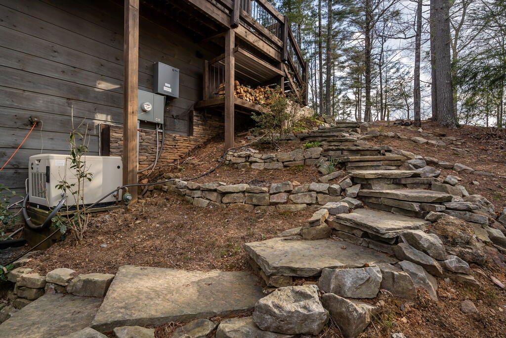 967 River Bend Lane