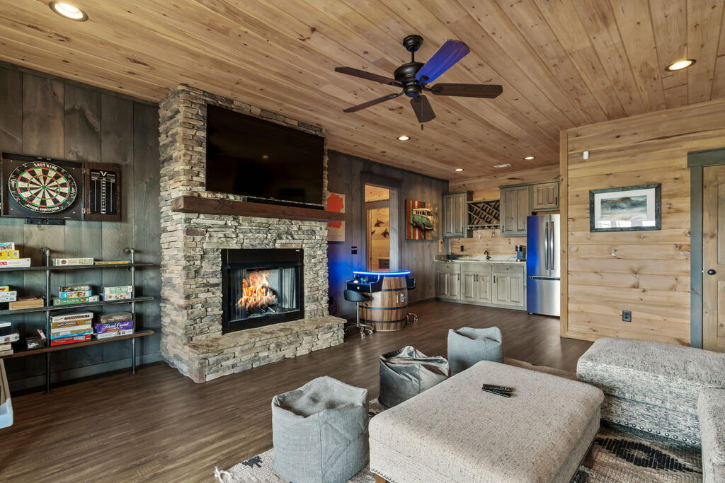 967 River Bend Lane