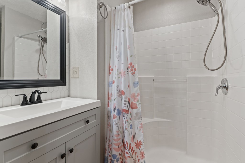 1132 Hells Hollow Road