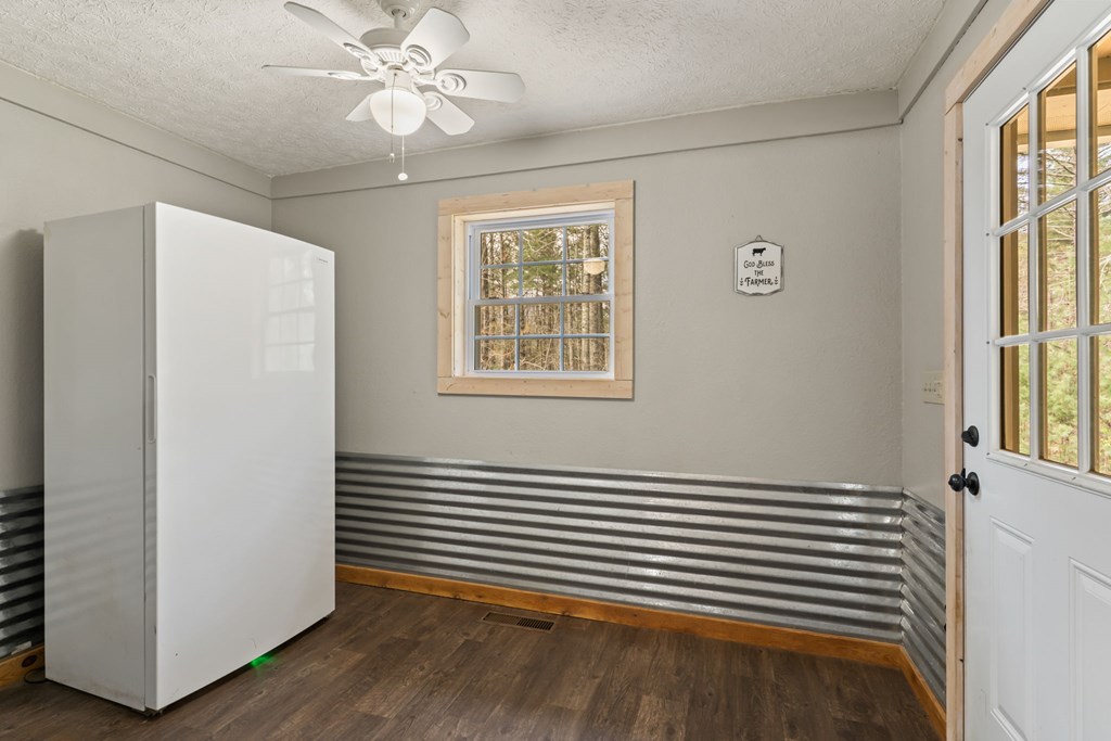 1132 Hells Hollow Road