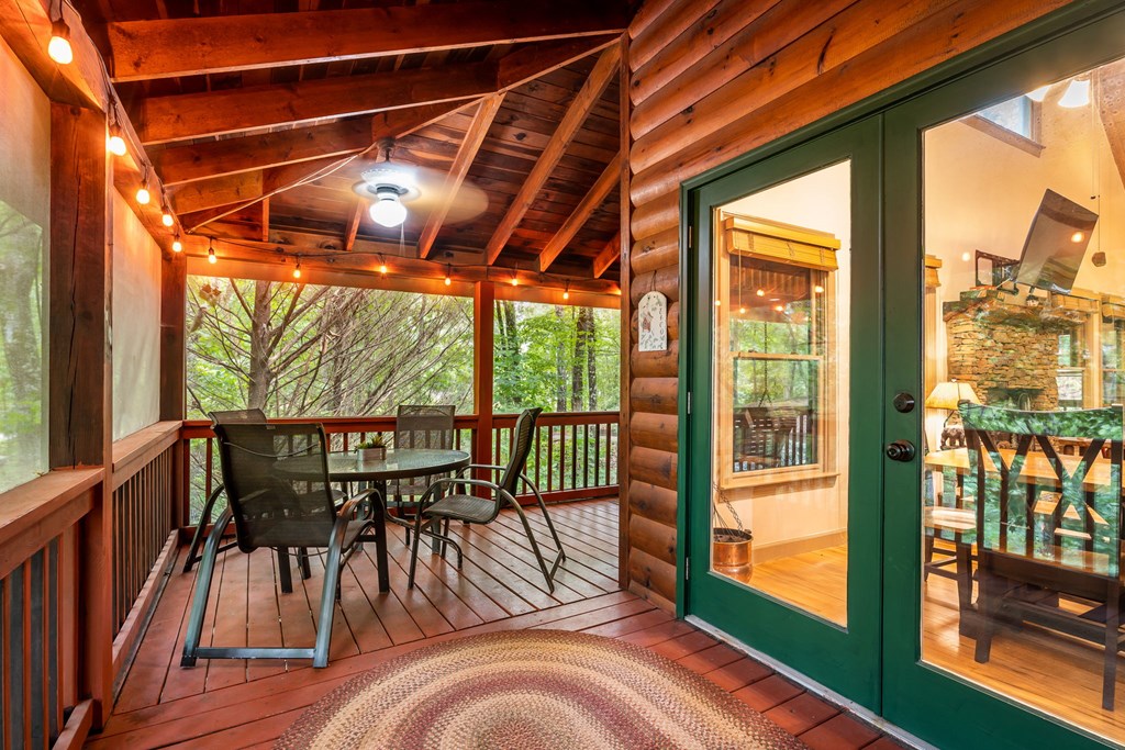 396 Mountain Tops Circle