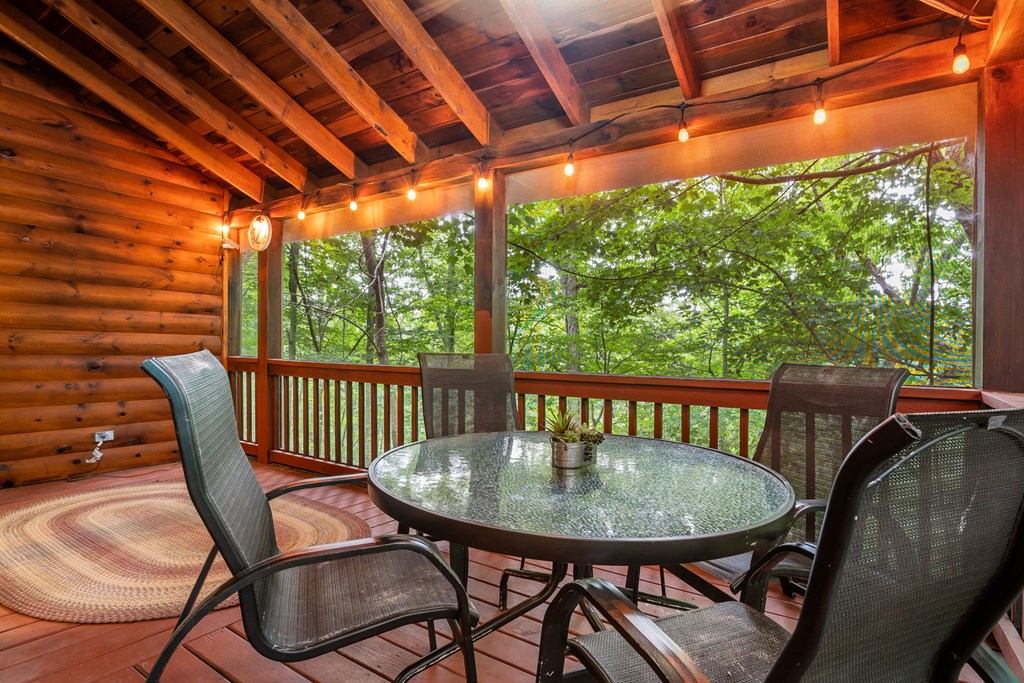 396 Mountain Tops Circle