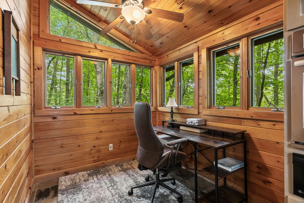 396 Mountain Tops Circle
