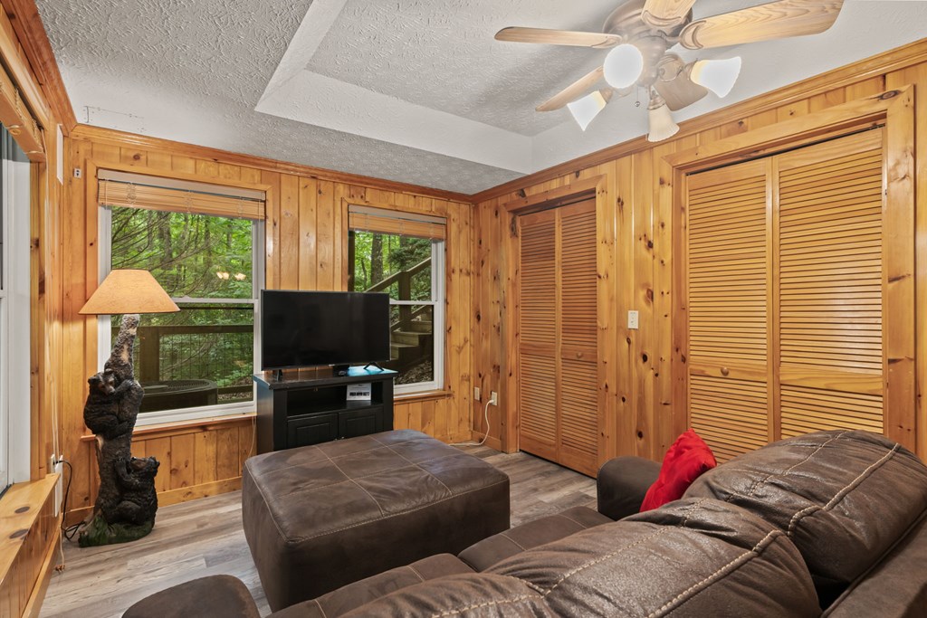 396 Mountain Tops Circle