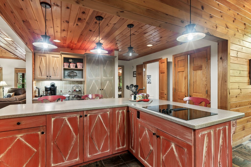 396 Mountain Tops Circle