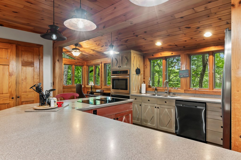 396 Mountain Tops Circle