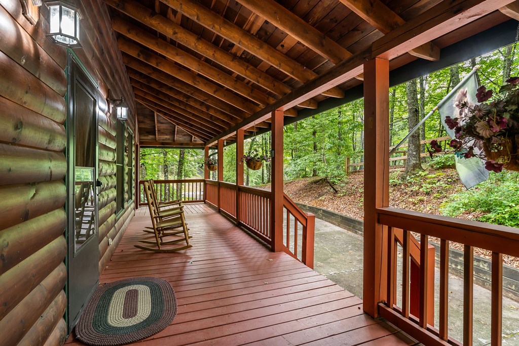 396 Mountain Tops Circle