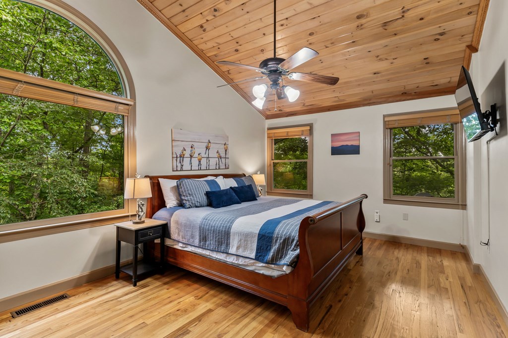396 Mountain Tops Circle