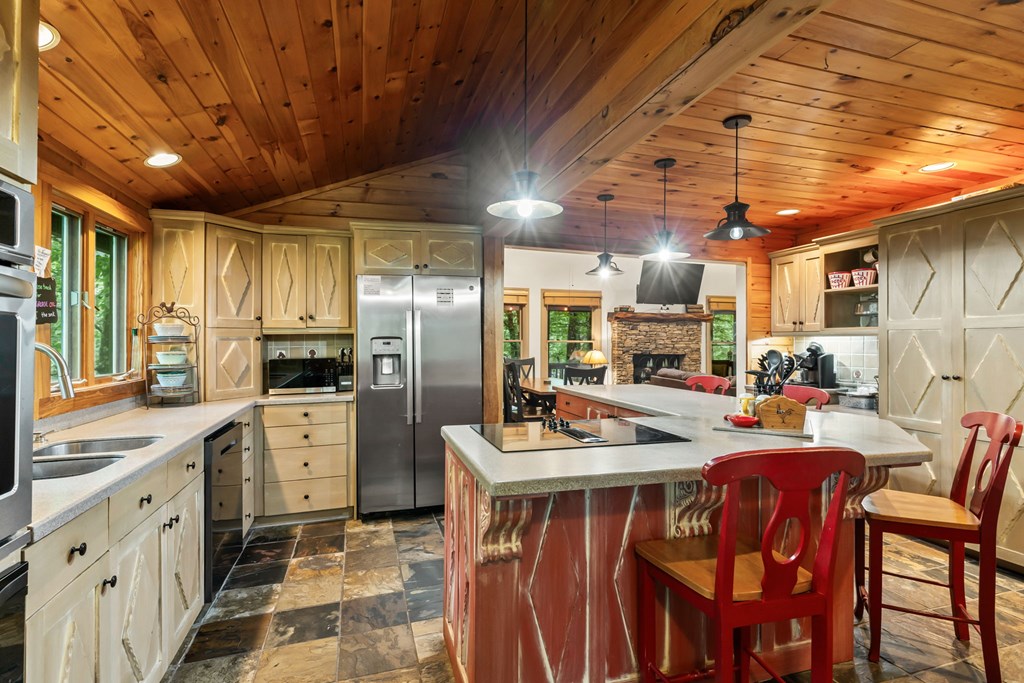 396 Mountain Tops Circle