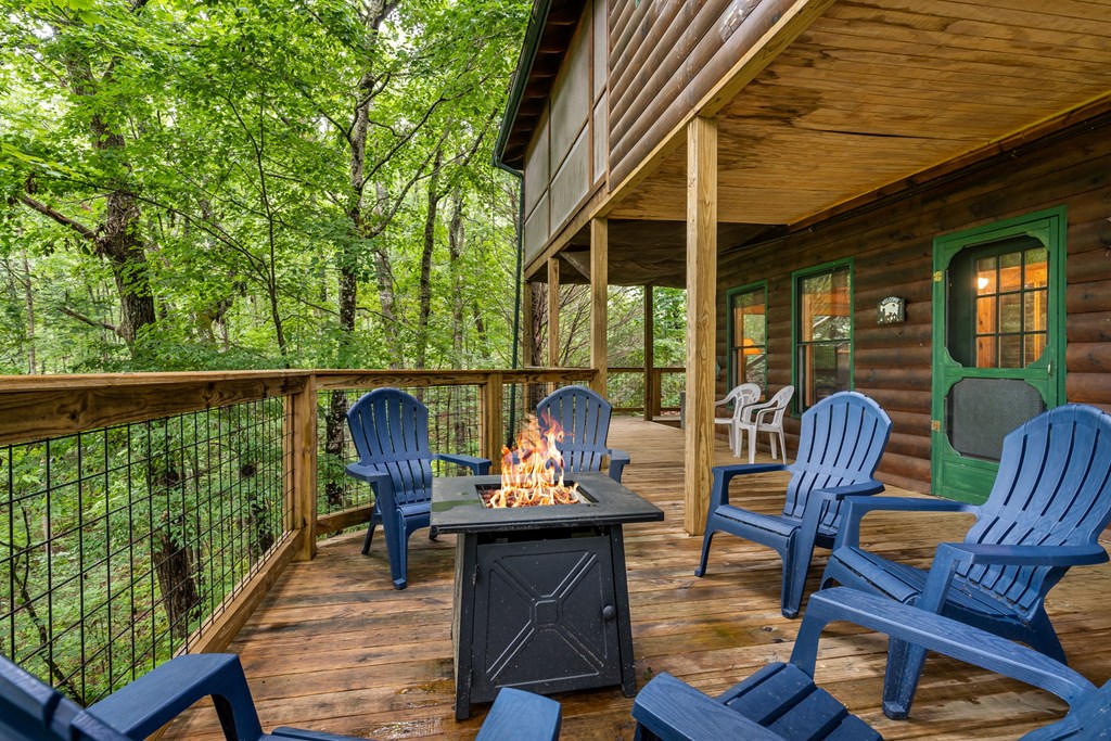 396 Mountain Tops Circle