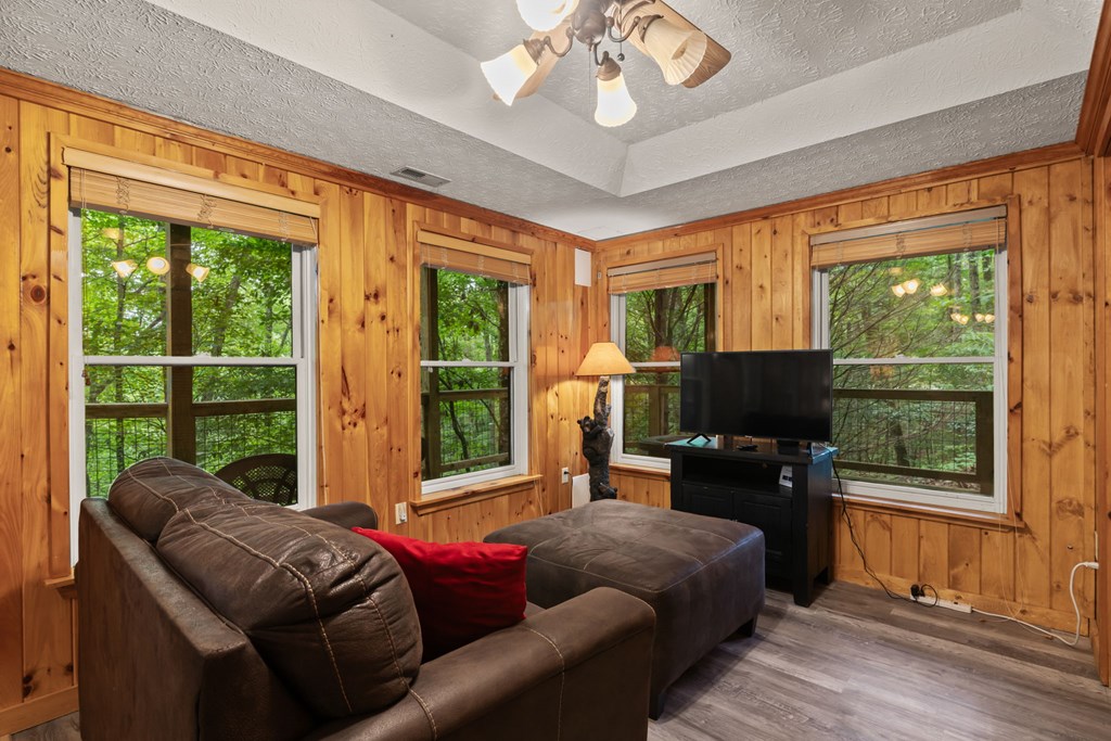 396 Mountain Tops Circle
