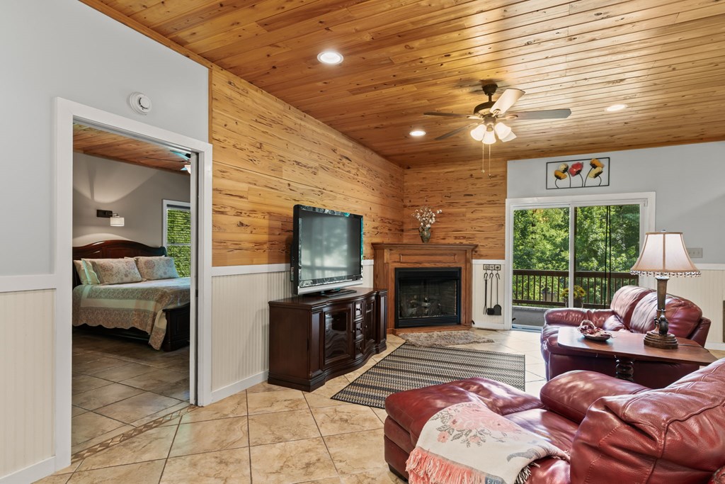 5516 Highway 30