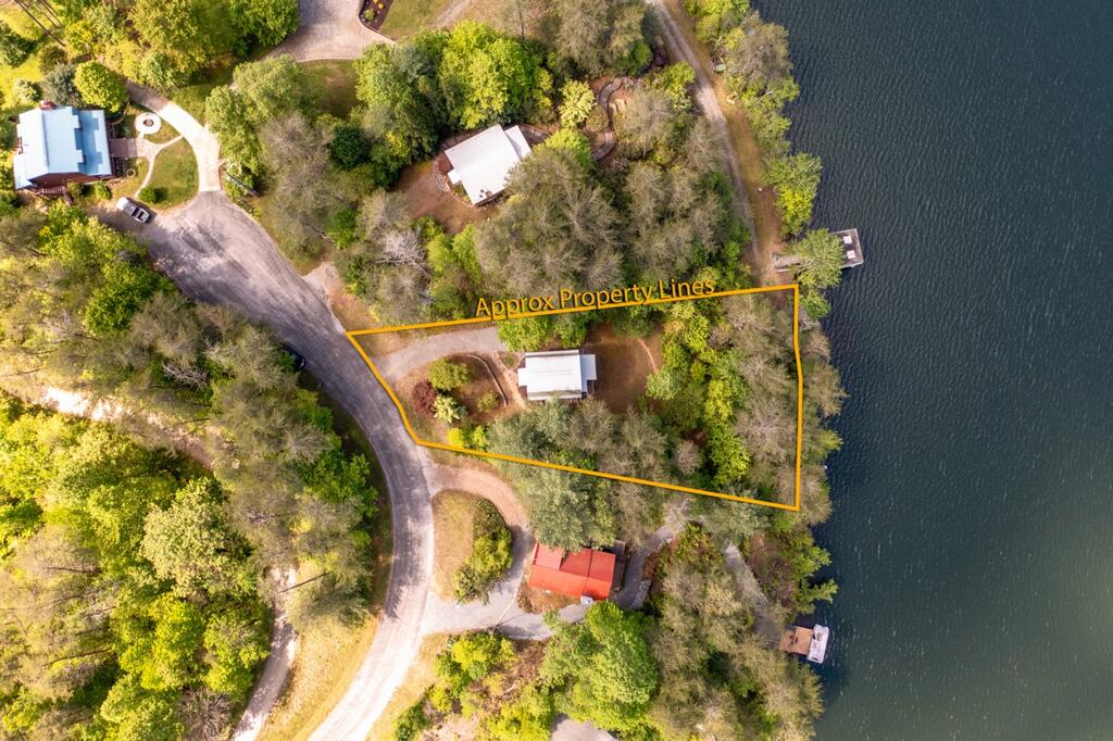 115 Lakeview Drive