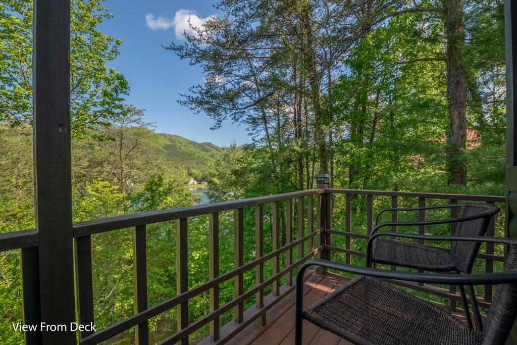 115 Lakeview Drive