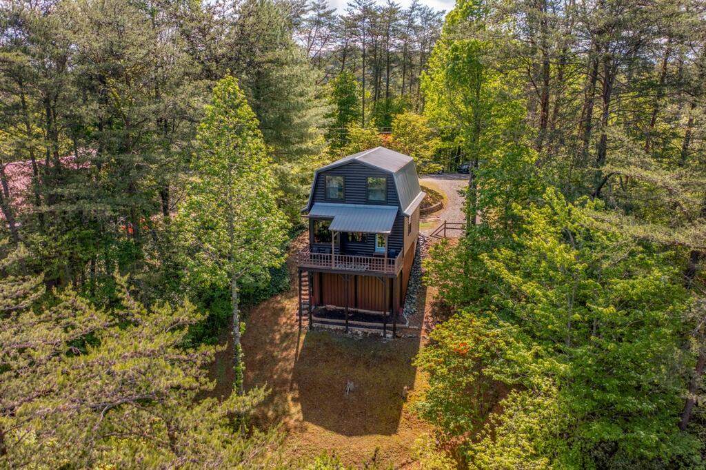 115 Lakeview Drive