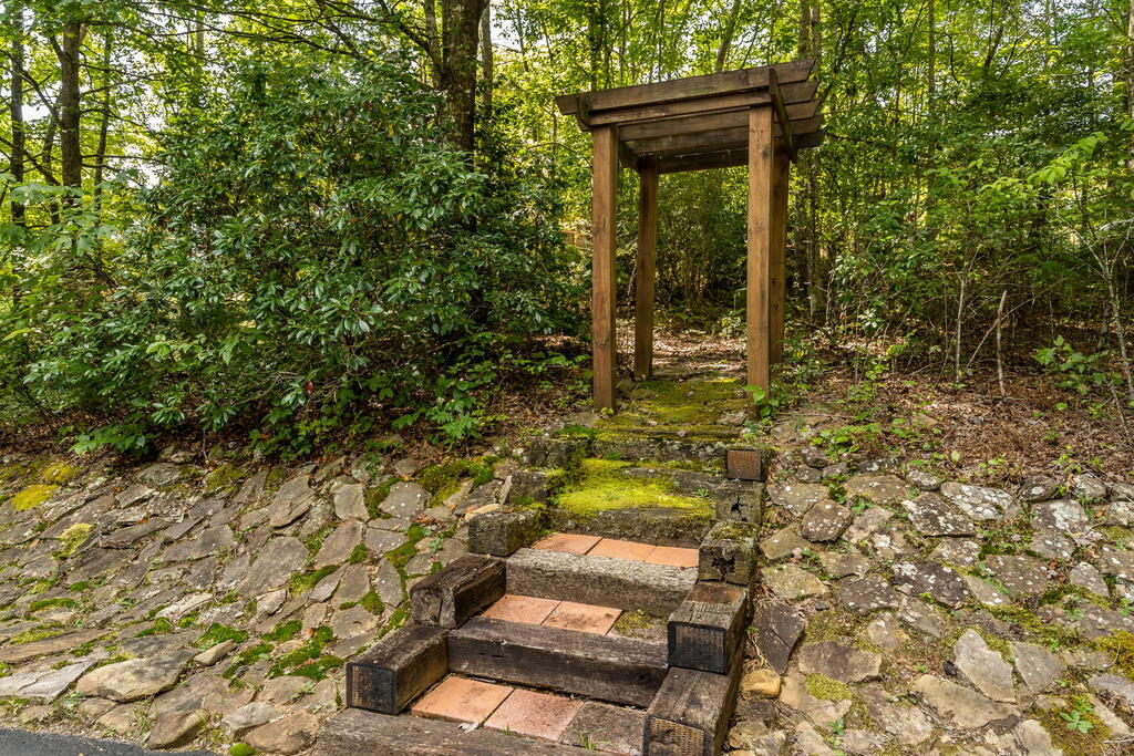 51 Cornerstone Court