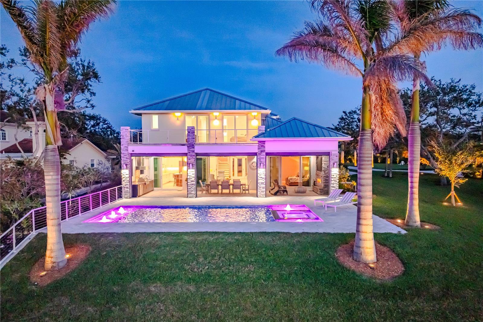 935 BAYSHORE RD