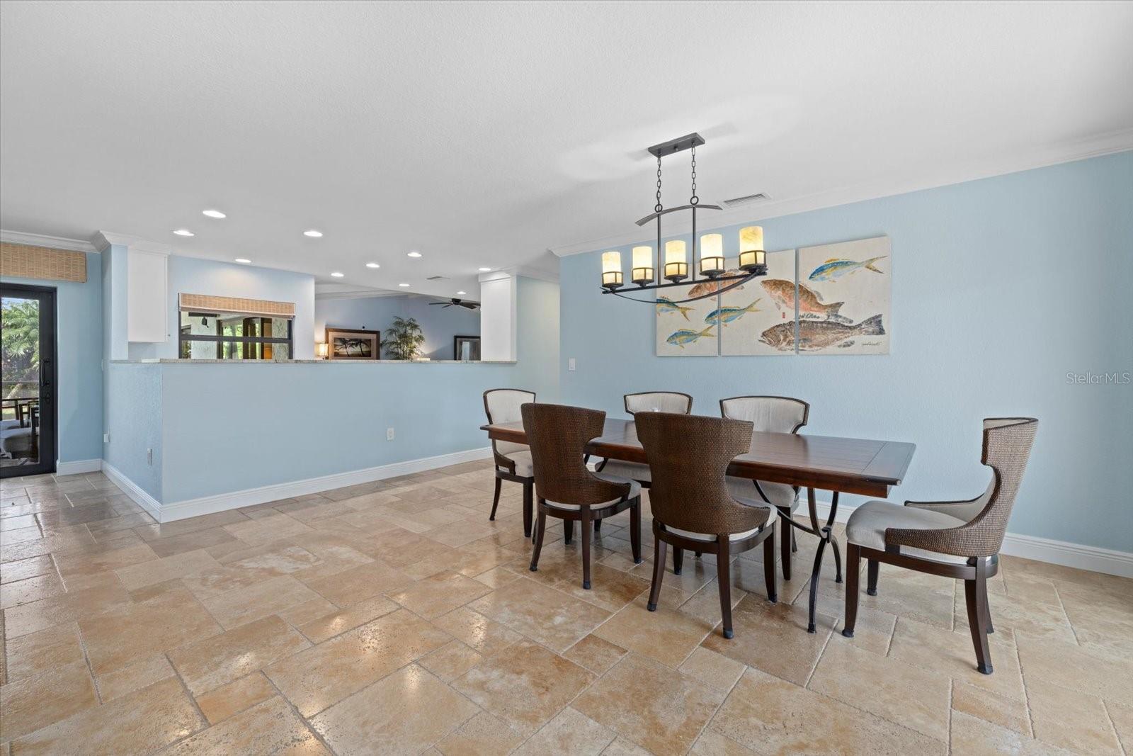 432 PARTRIDGE CIR