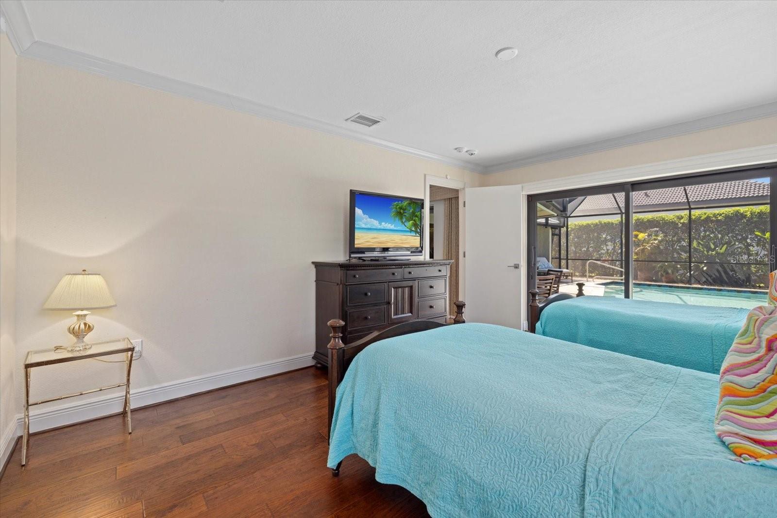 432 PARTRIDGE CIR