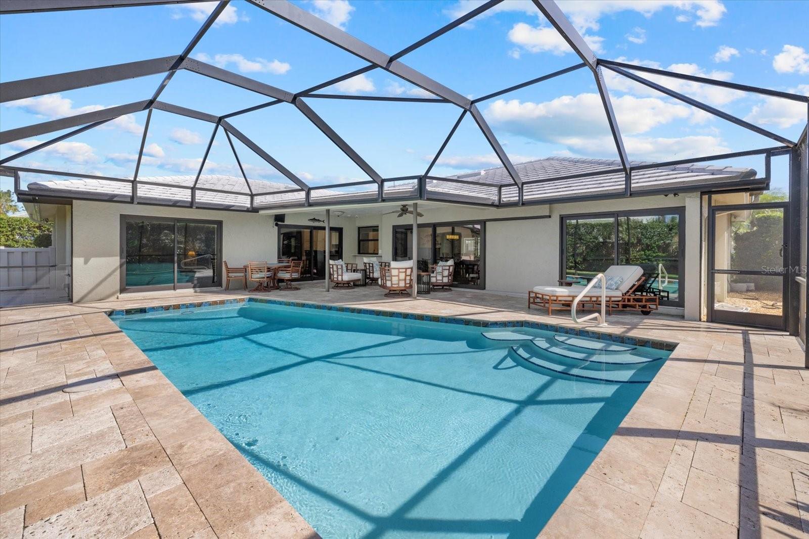 432 PARTRIDGE CIR