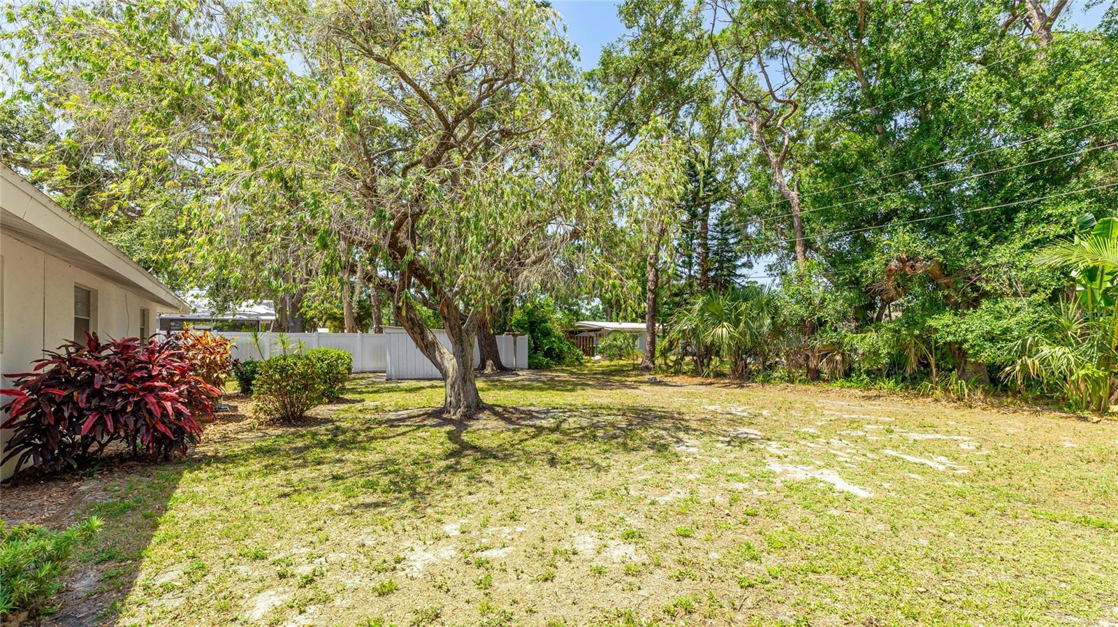 2110 CRAFT LN