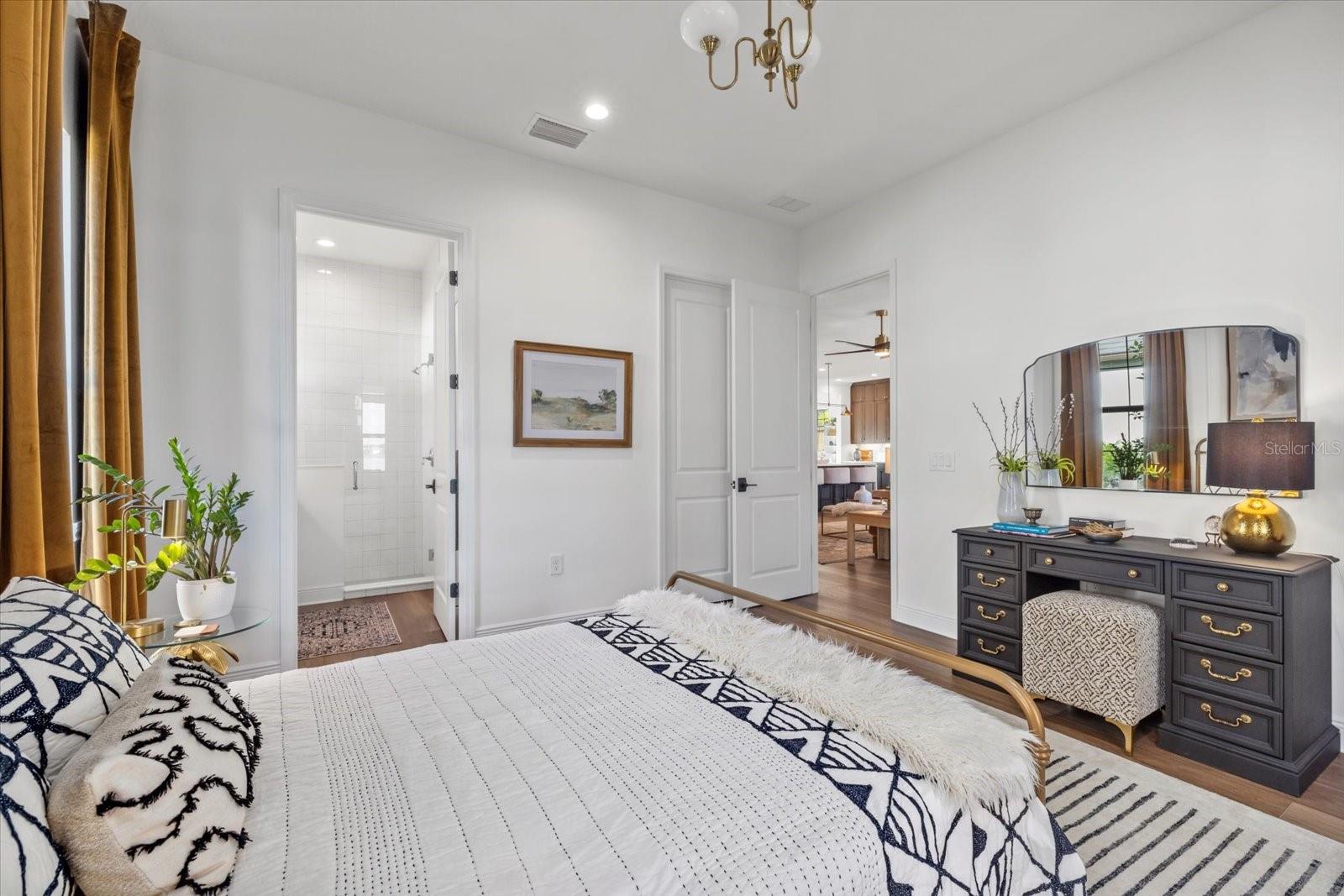 6349 ISLA DEL RAY AVE