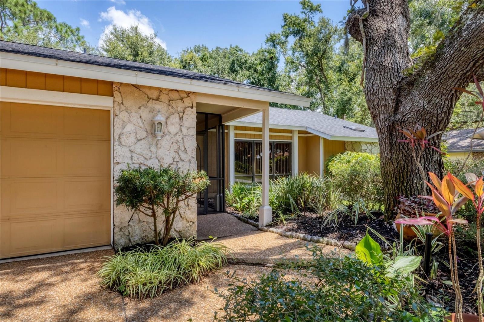 5037 WILLOW LEAF WAY