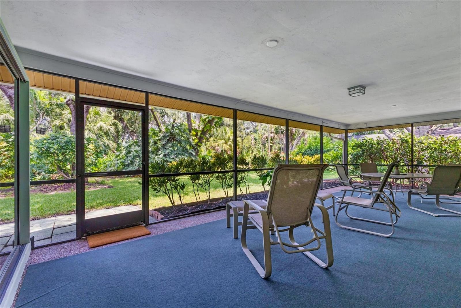 5037 WILLOW LEAF WAY