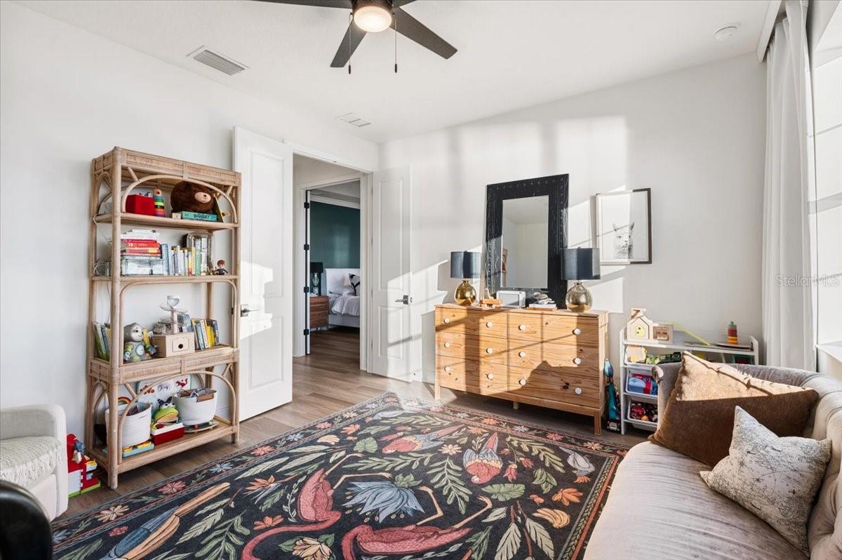 6349 ISLA DEL RAY AVE