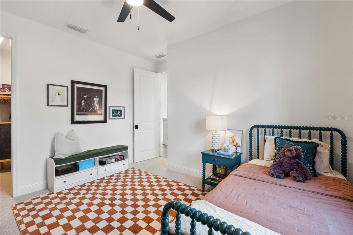 6349 ISLA DEL RAY AVE