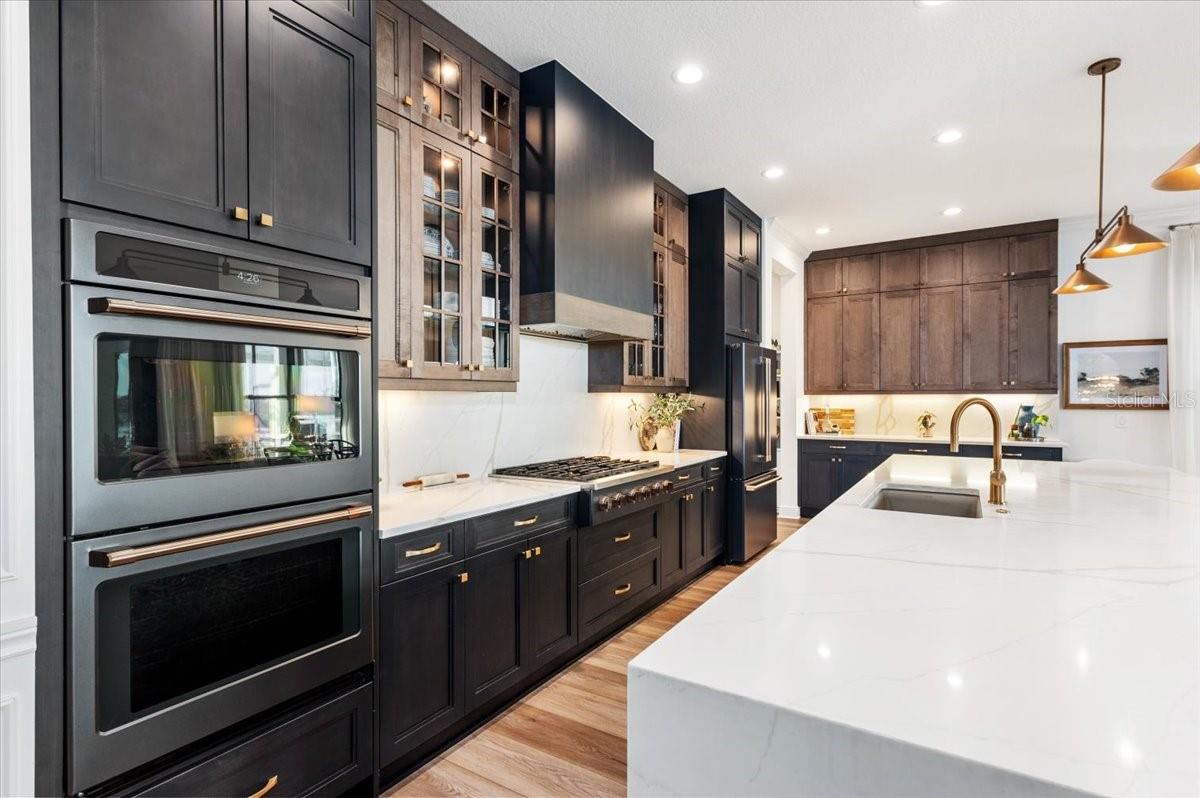 6349 ISLA DEL RAY AVE