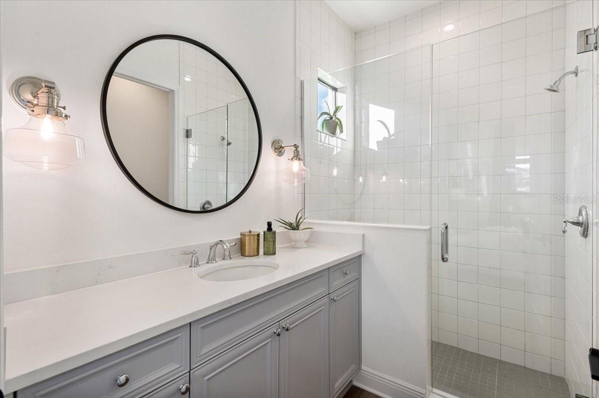 6349 ISLA DEL RAY AVE