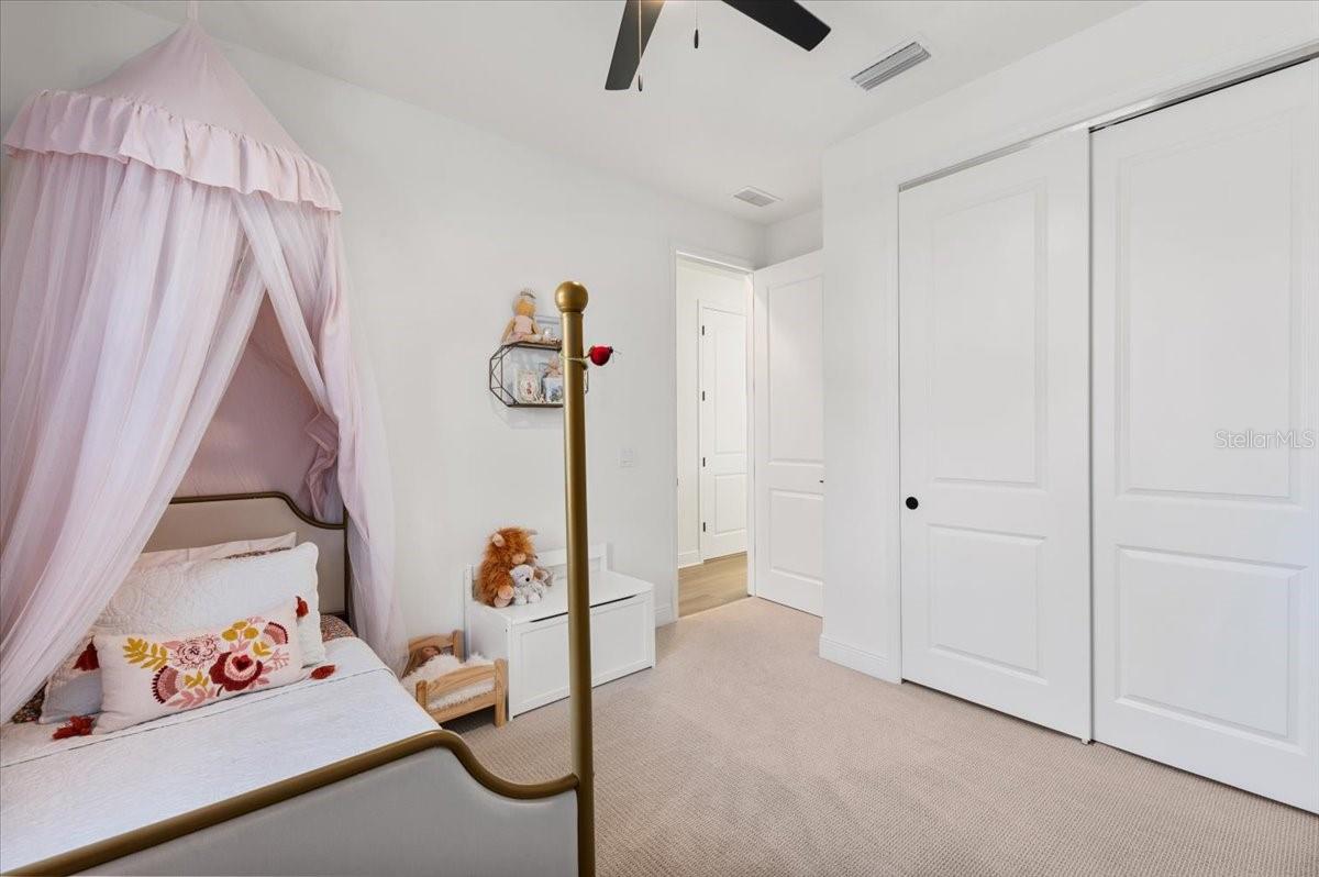 6349 ISLA DEL RAY AVE