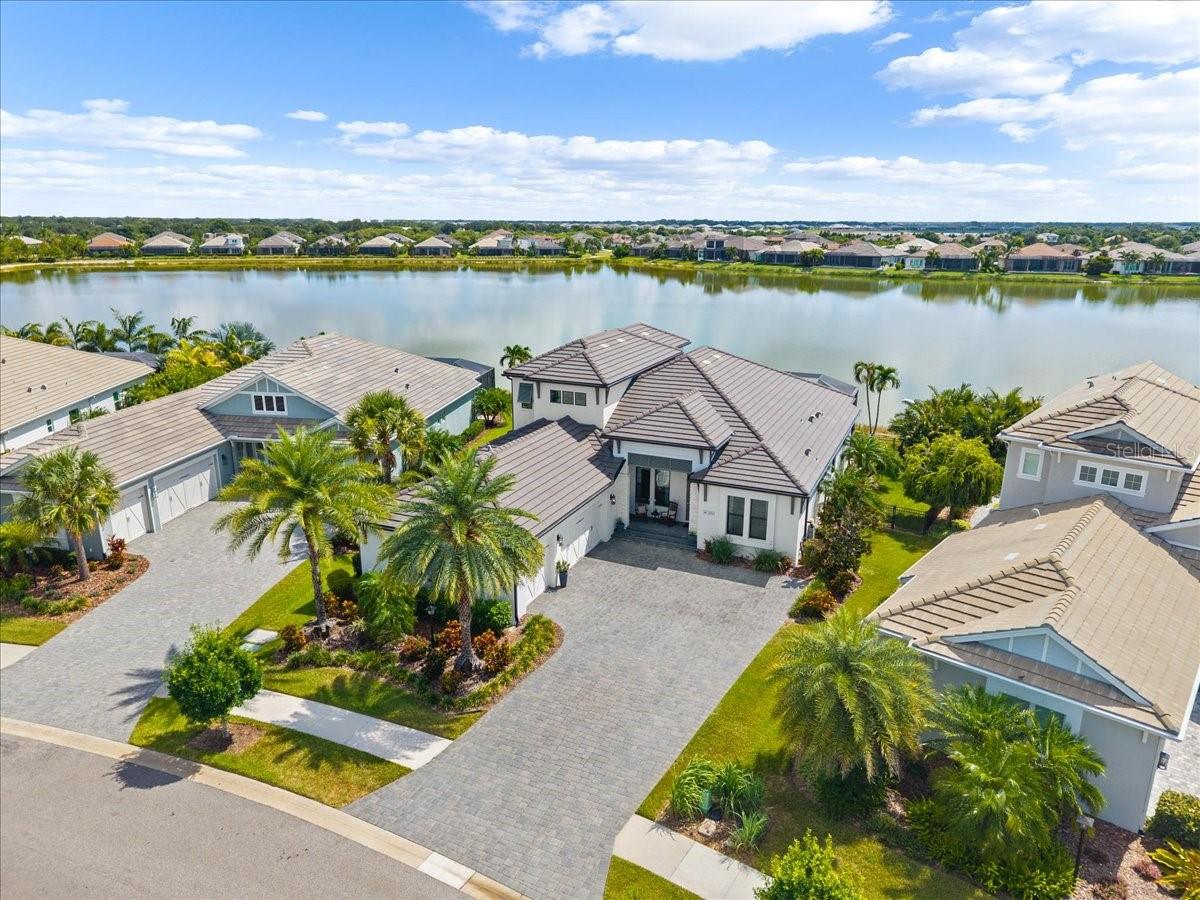 8096 GRANDE SHORES DR