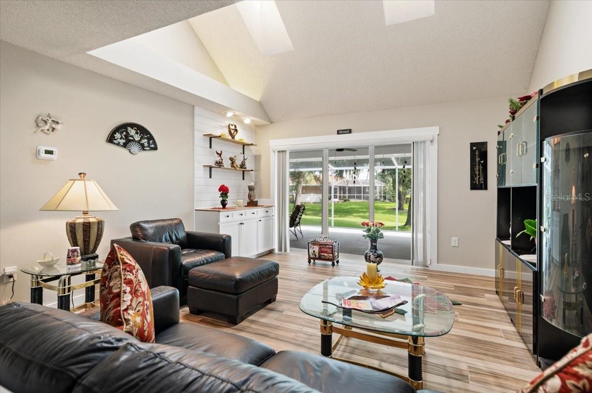 5438 DOMINICA CIR