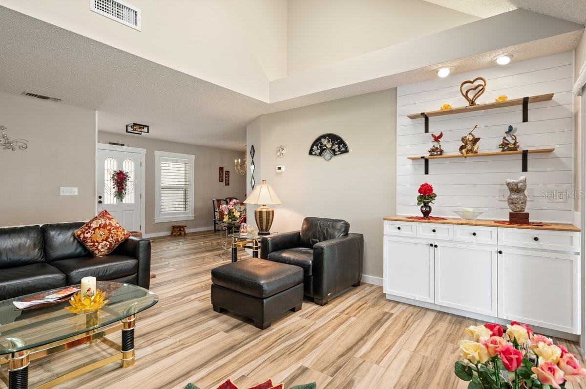 5438 DOMINICA CIR