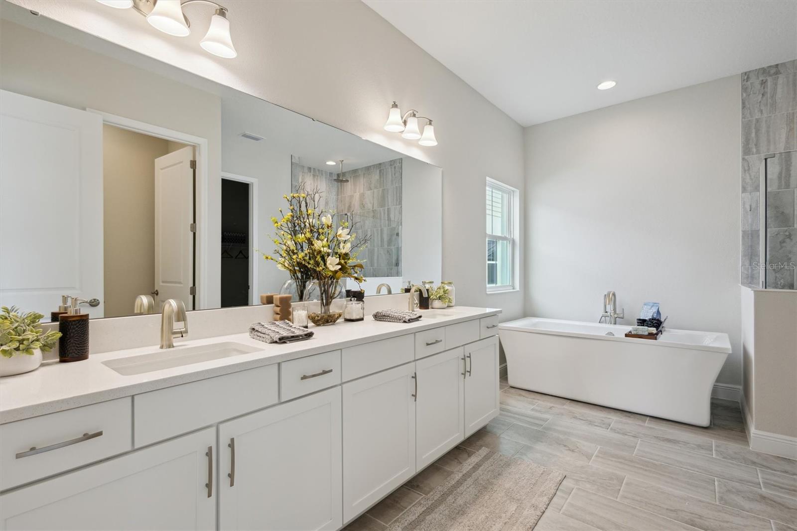 17721 ROOST PL