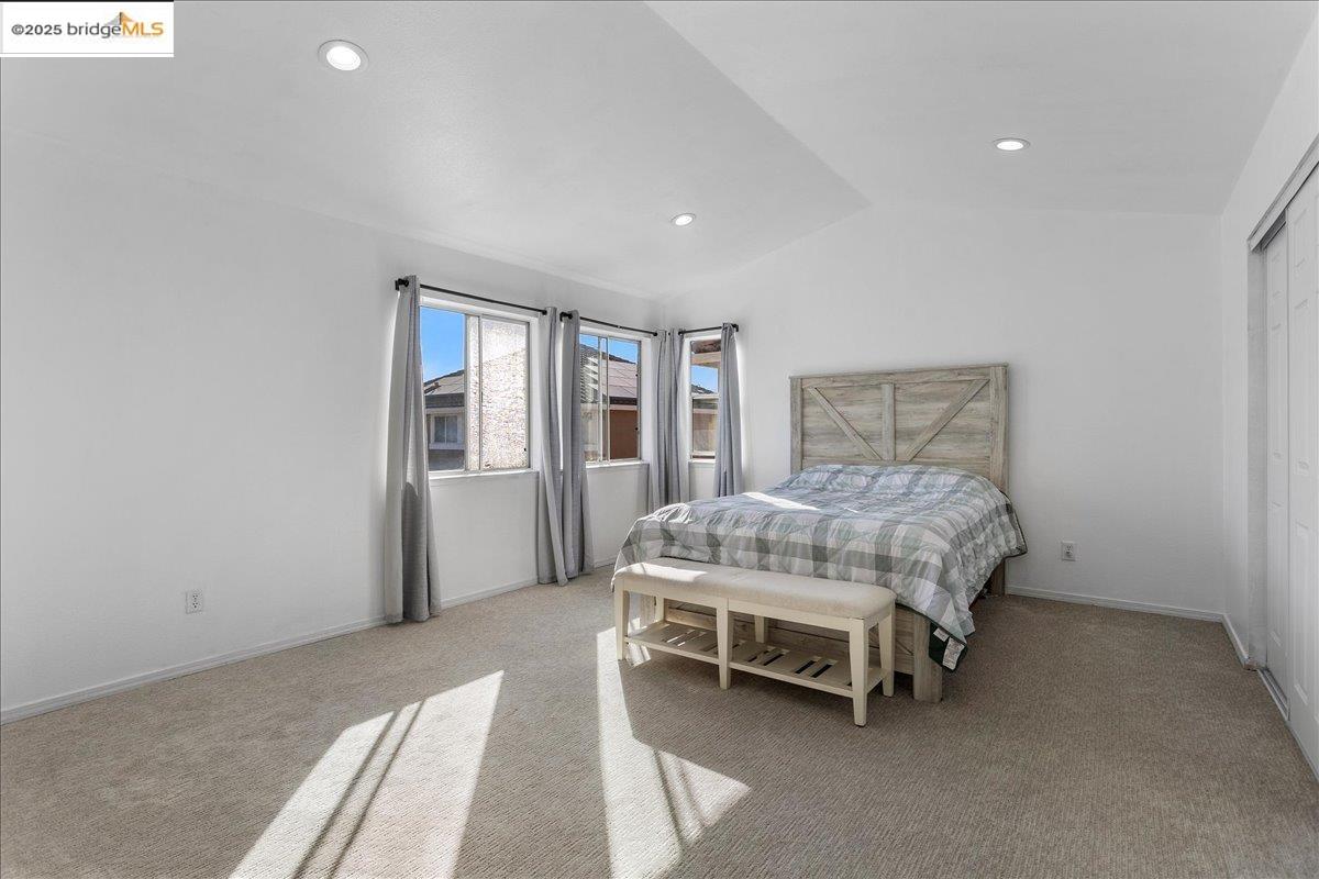 2007 Rock Springs Dr