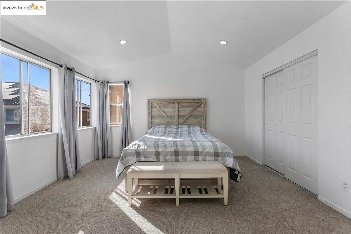 2007 Rock Springs Dr