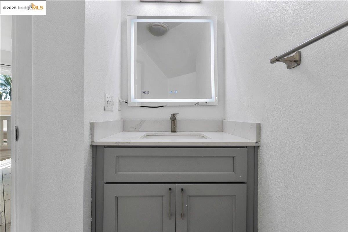 2007 Rock Springs Dr