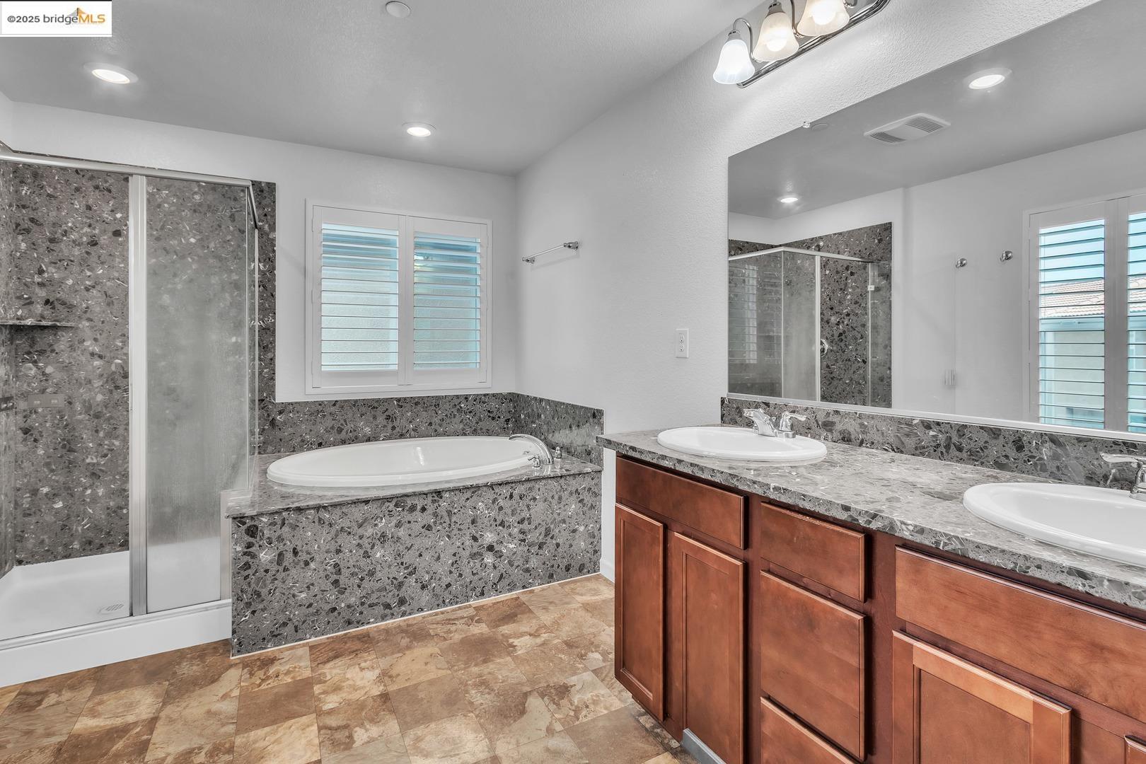 5313 Pebble Banks WAY