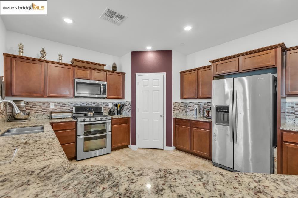 5313 Pebble Banks WAY