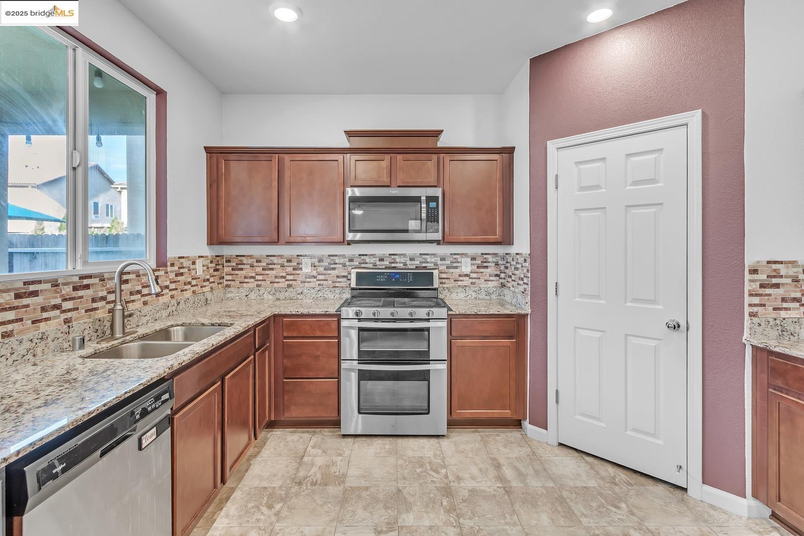 5313 Pebble Banks WAY