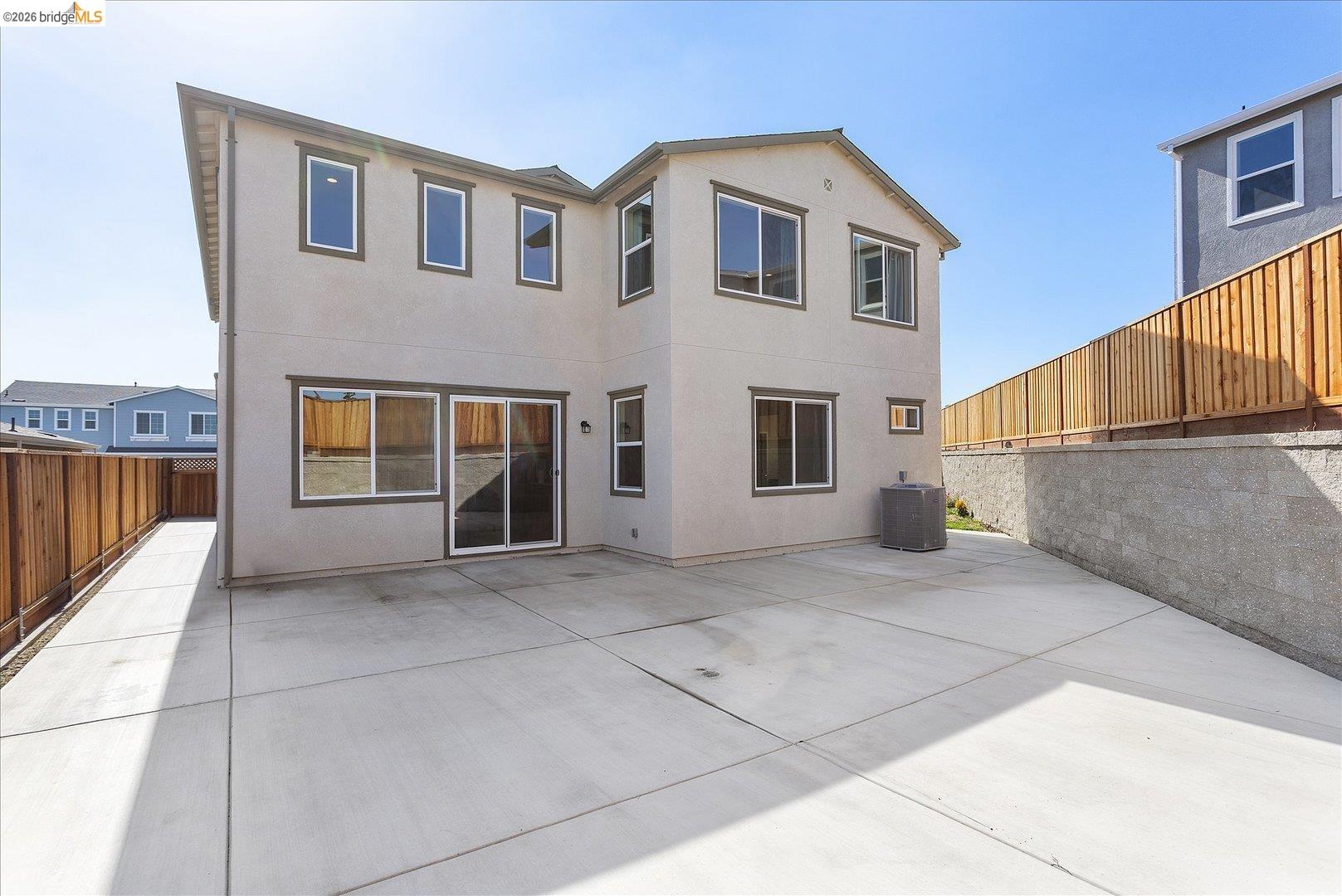 5601 Ridgepoint WAY